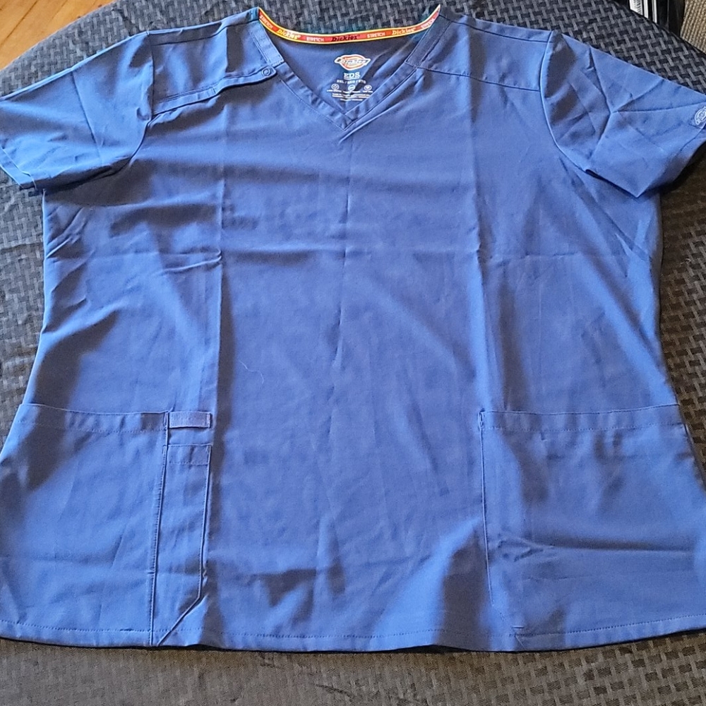 Dickies EDS V-Neck Scrub Top w/ Pen Slot